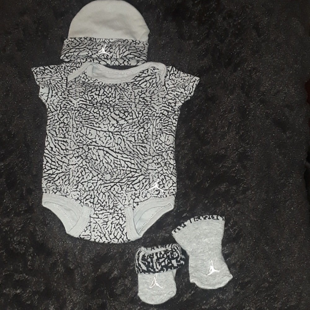 One piece unisex